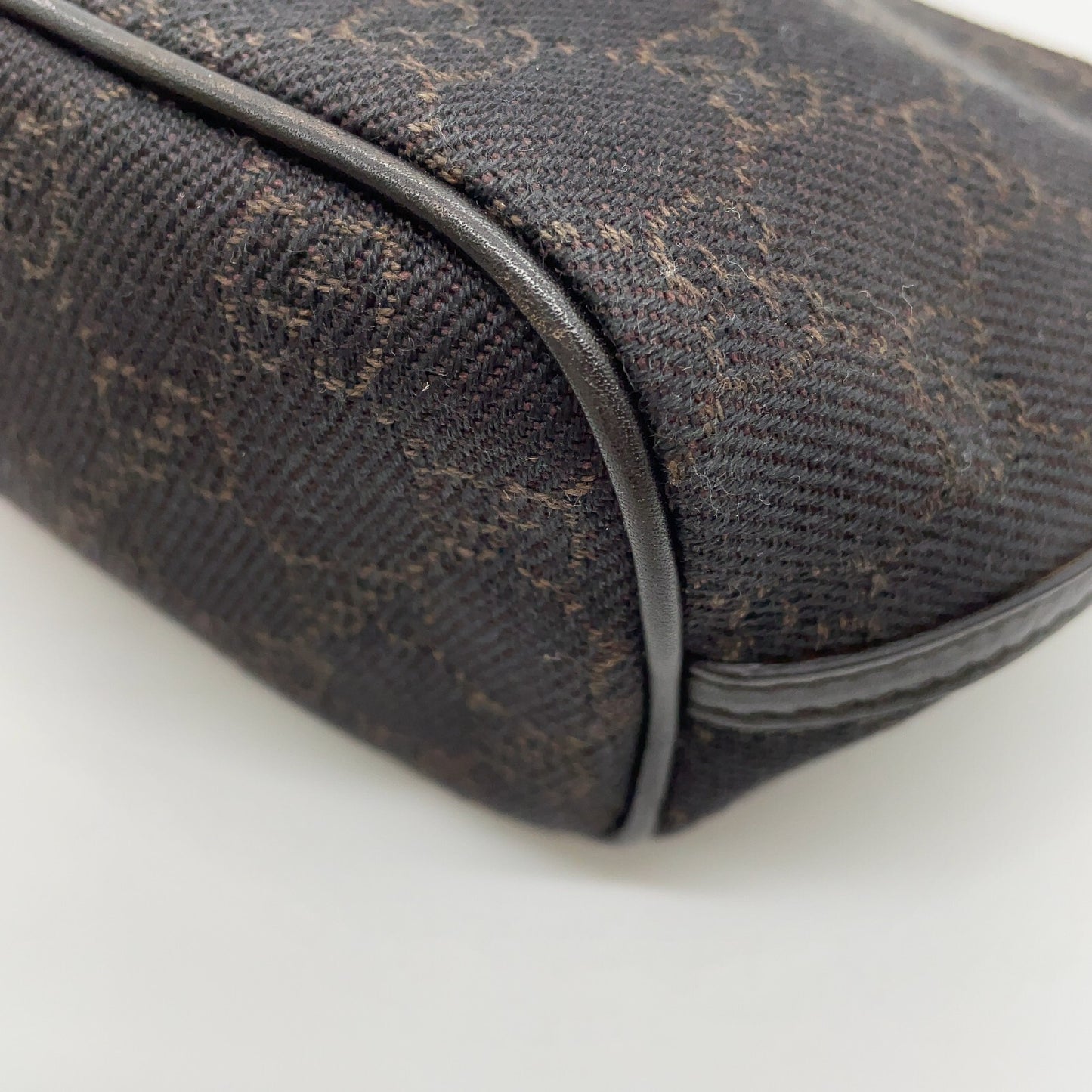 Gucci Vintage Boat Pochette GG Canvas