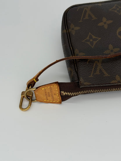 Louis Vuitton Accessories Pouch Pochette