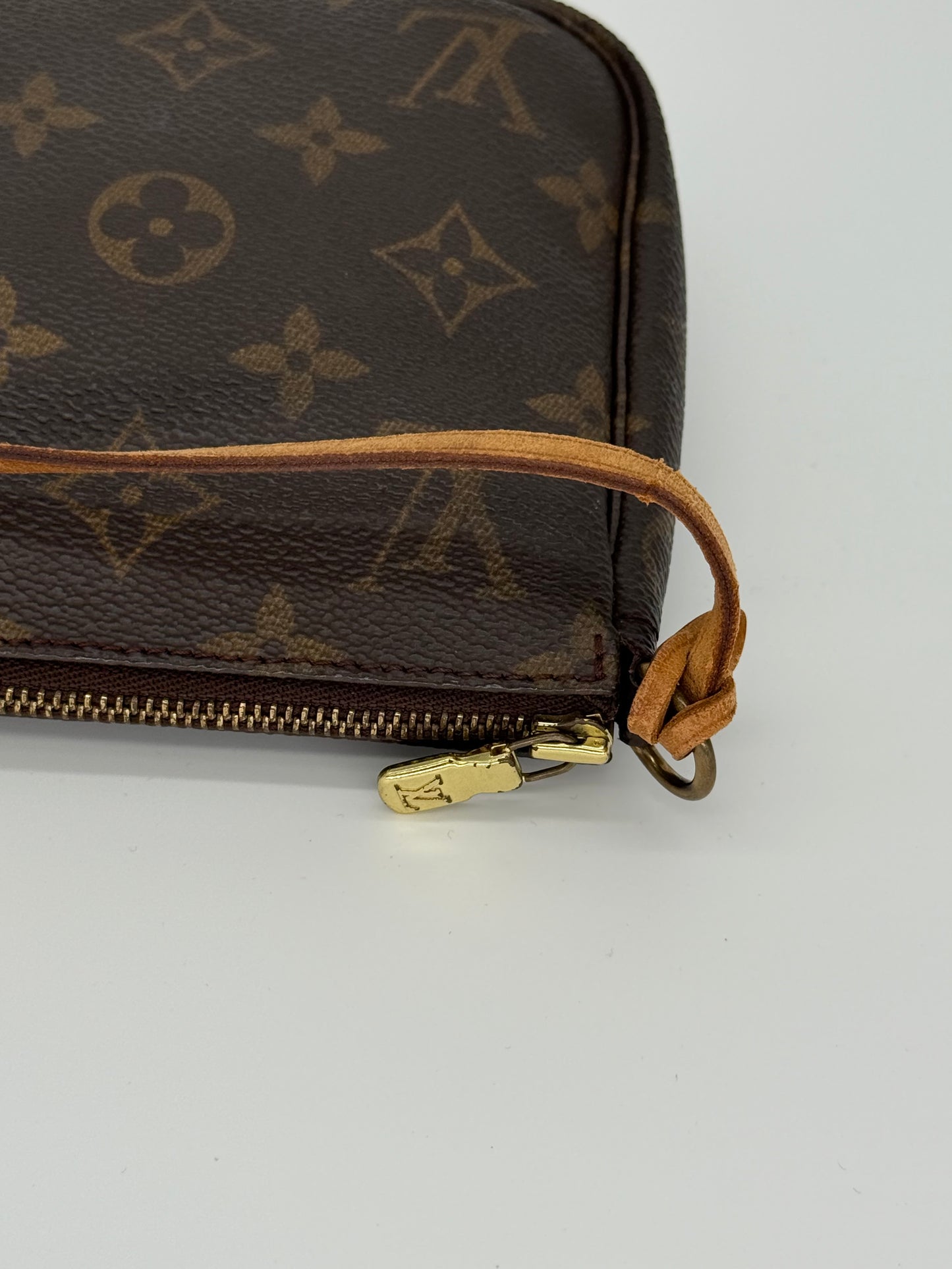 Louis Vuitton Accessories Pouch Pochette