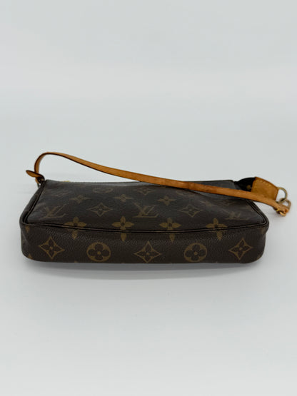 Louis Vuitton Accessories Pouch Pochette
