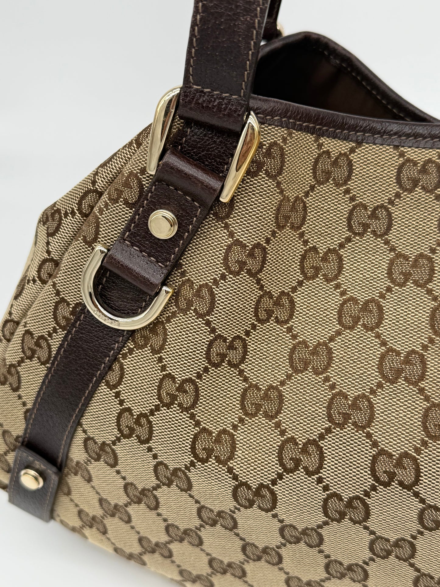 Gucci Abbey Shoulder Bag GG Canvas